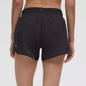Lululemon Hotty Hot High-Rise Lined Short 4"